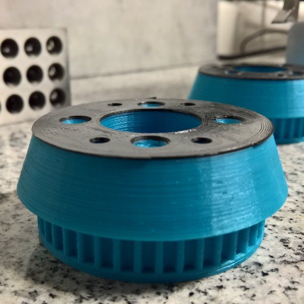 BasiAngulo's tweet photo. Hot off the 3D printer! #3DPrinting #Prusai3 https://t.co/Q89srJLMN4 https://t.co/E77sXMZ21Q