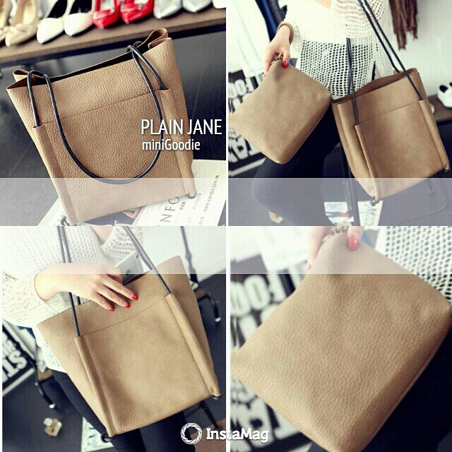 PLAIN JANE in idr 265k. (PU Leather,  Tinggi 28cm Panjang 23cm) #limitedstock