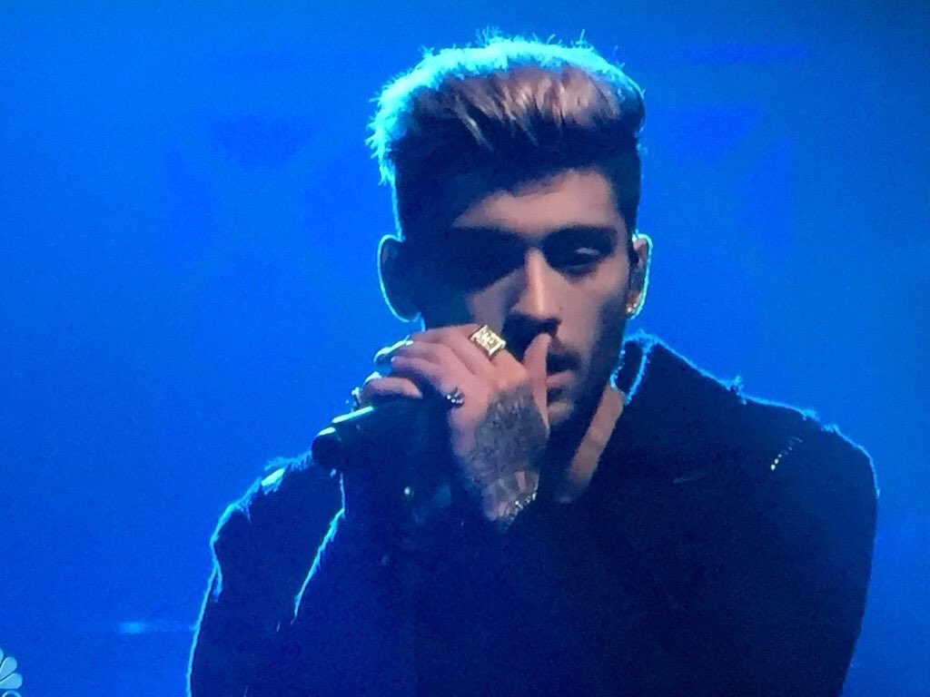 lockscreenedxts's tweet image. #ZAYNOnFallon
Free zayn layout
Rt if you save/use (be honest)
fav if you like it 

danya➳