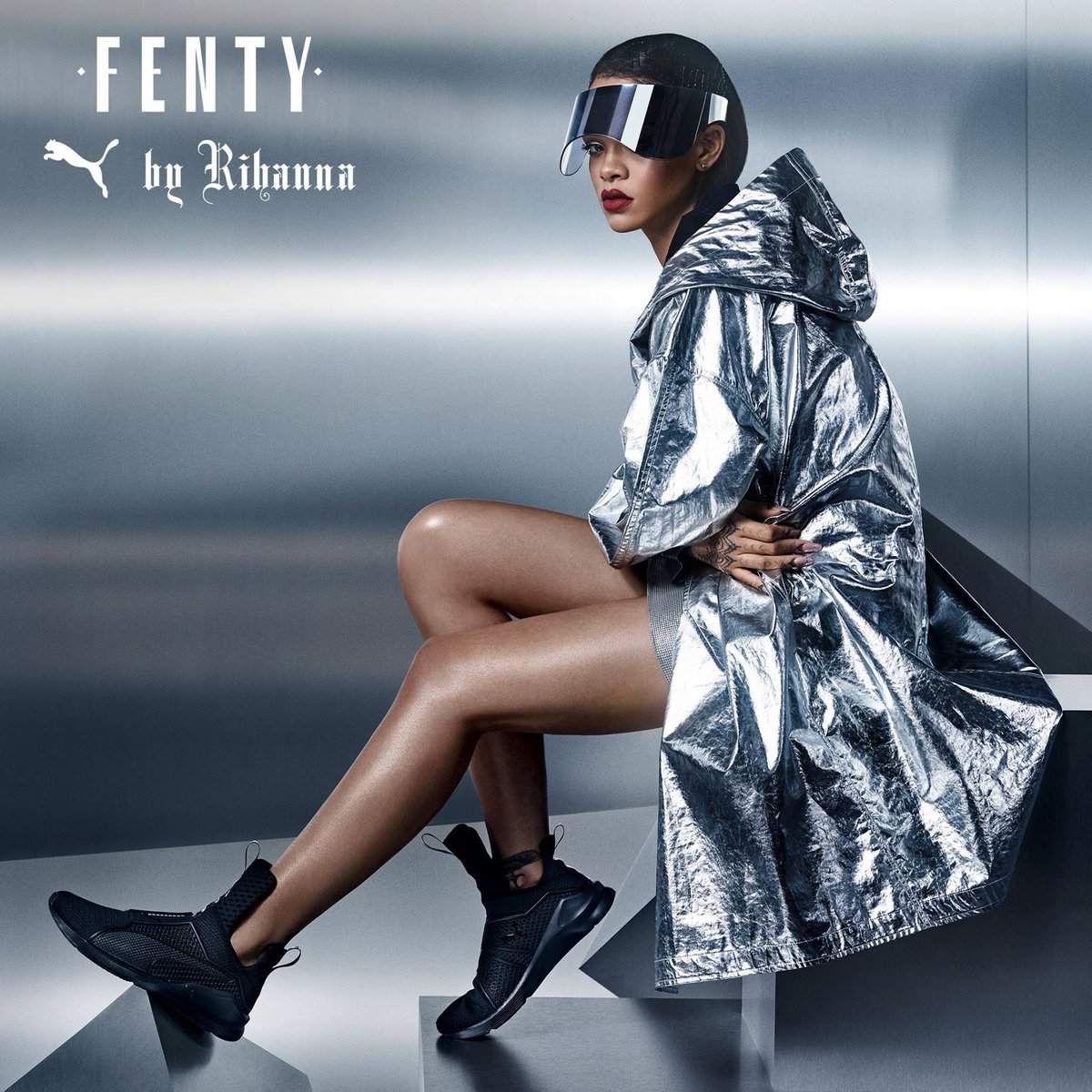 Chrisna_G's tweet photo. Ambiance "Retour vers le futur" pour le visuel de la nouvelle collection @PUMA #FENTYxPUMA https://t.co/tAfjDnwTsJ