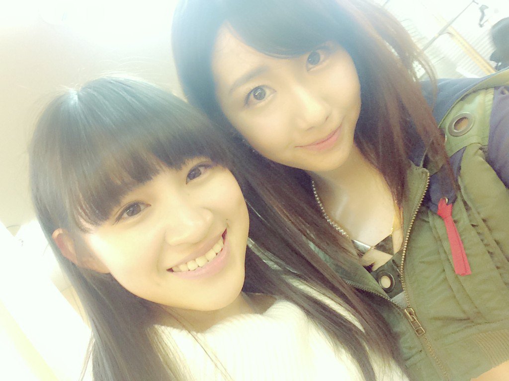 Yukiriiiin__K's tweet photo. 朝からラジオやら撮影やら。。
完全復活や！！
健康ってありがたい。。😭
#仲良し #下口ひなな #10歳差😂 https://t.co/6XDKdybRM5