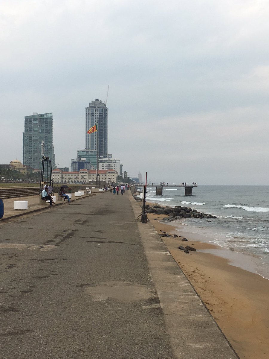 tonybirbeck's tweet image. Columbo beach front 33 degrees #backtothepool