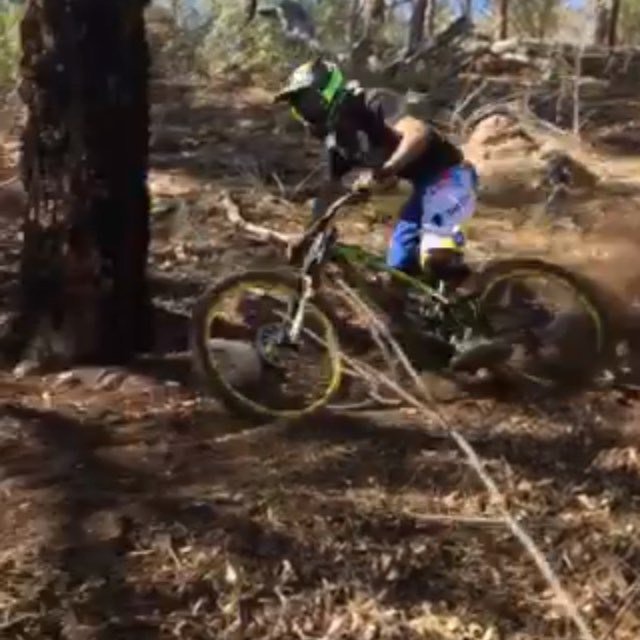 Chain__Reaction's tweet photo. Sam Hill and Mike Jones pre-season training https://t.co/ybz7CQos3T https://t.co/xOfy4Jzxue