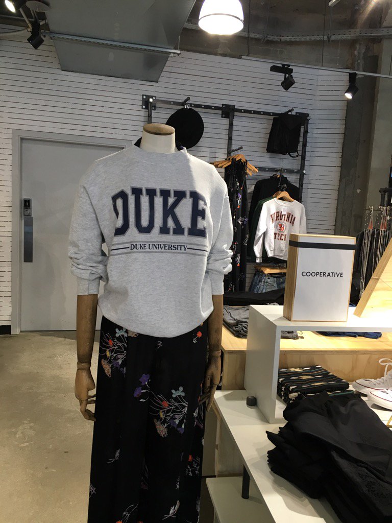DukeAlumniPeru's tweet photo. @UrbanOutfitters berlin https://t.co/rluuciLneI