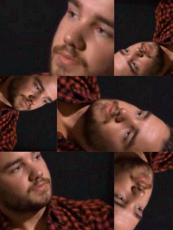 zaynbaabe's tweet photo. EVERYONE GOING THROUGH THE TREND LIKE:

#OhNoBriana https://t.co/7RTZk9VF9e