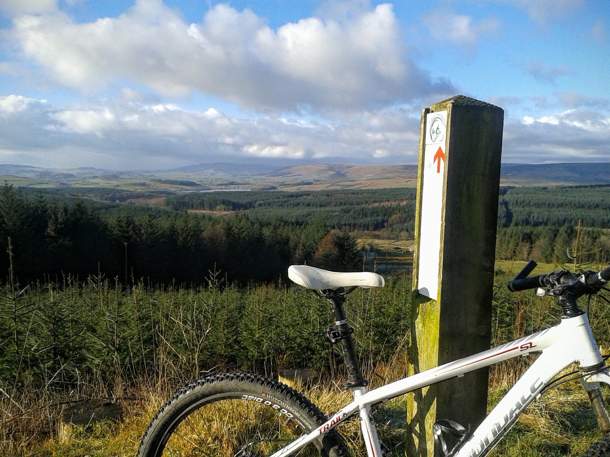 mary_wilko's tweet photo. It was such a beautiful morning (before the rain/hail/sleet/snow came!) @GFBTrails #mtb #allweathertraining https://t.co/GeXGnmOuk9