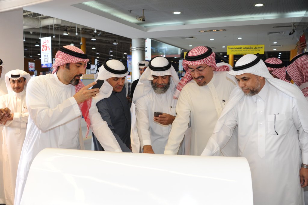 1Ertiqa's tweet photo. تم بحمد الله اليوم افتتاح
مركز #ارتقاء لاستقبال تبرعات الأفراد بالخبر
وذلك بحضور رئيس وأعضاء مجلس إدارة الجمعية https://t.co/n00hVMBafp