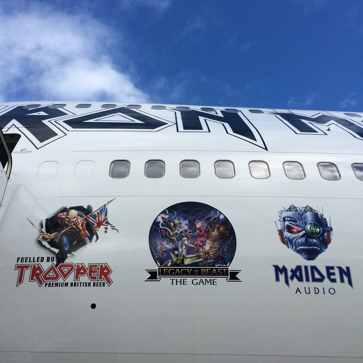 アイアン・メイデンのジャンボ・ジェット「ED FORCE ONE」 新 アイアン・メイデンのジャンボ・ジェット「ED FORCE ONE」 新