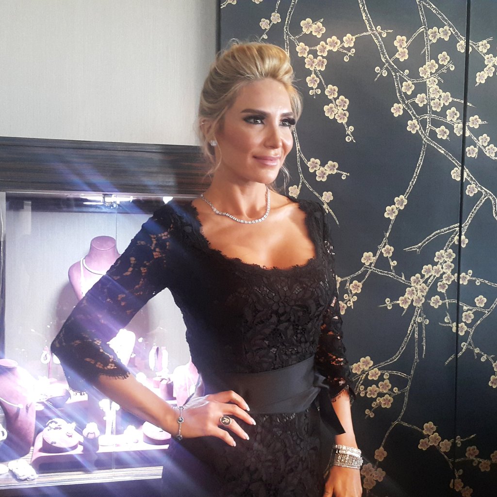 kaddincom's tweet photo. https://t.co/R4wLW68WuD Işıl Reçber by Duru Diamond davetinde.. #isilrecberbydurudiamond @isilrecber @IsilRecberFC https://t.co/NRoHYHPGM9