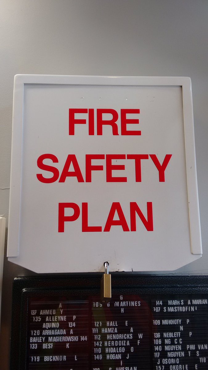 ThomasMoser18's tweet photo. Why is there a lock? Fire ... Saftey ... Plan ... No glass to break and teeth may not work. https://t.co/baAkT7kt8s