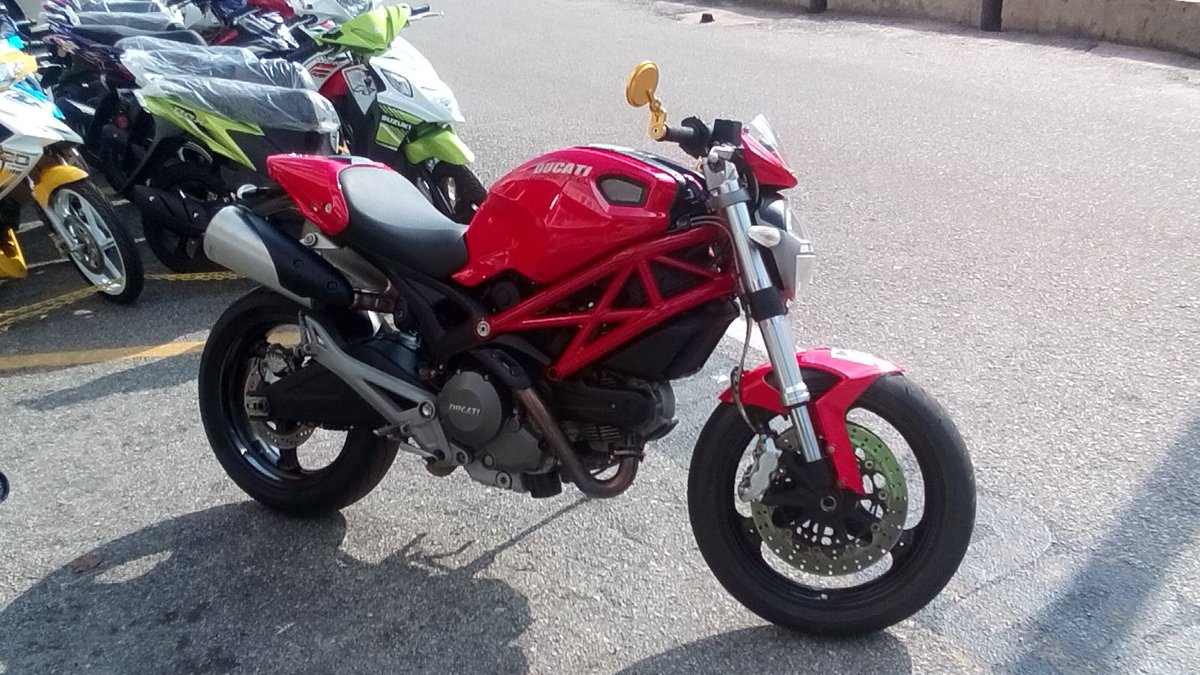 SoonHinCompany's tweet photo. Tq bro for purchase #Ducati #monster795 with us. For more info, pls call 017-9115990 / 017-5136998 / 09-5150998 https://t.co/n8LSndBw3r
