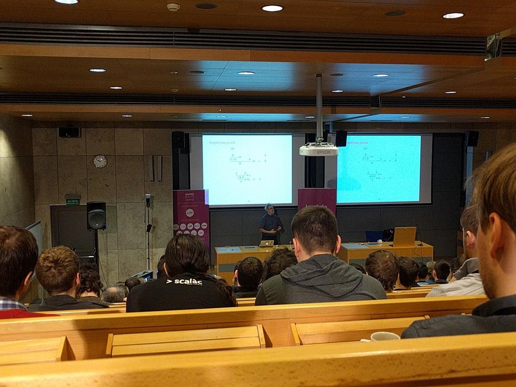 lividgreen's tweet photo. At #lambdadays https://t.co/neNvRckHrq
