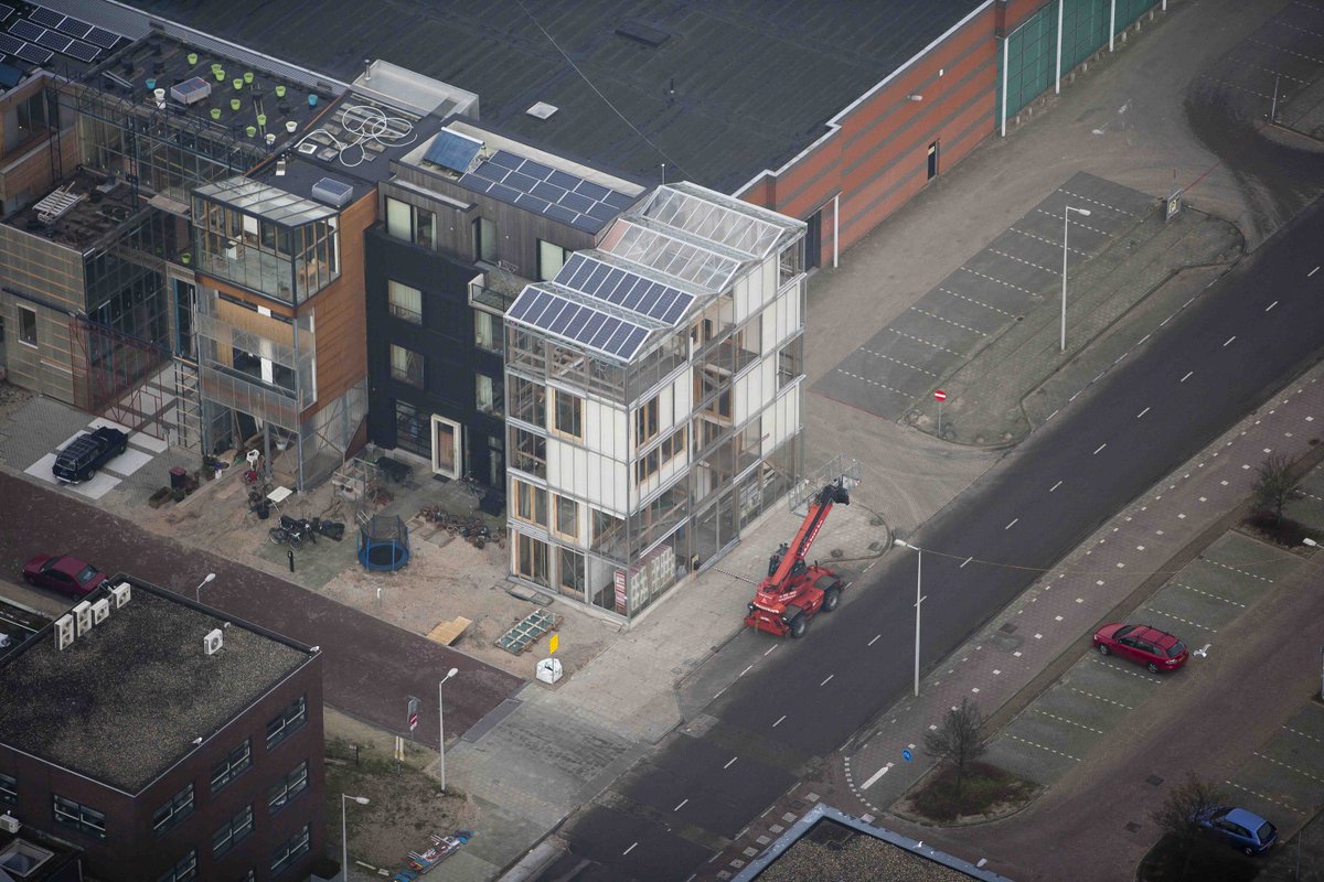 BOALSystems's tweet photo. Wie wil er nou niet in het Kashuis Amsterdam wonen?! #beglaasd #ccstudio #dillarchitecten https://t.co/CTLImVdqLR … https://t.co/WVKCNV8cHE