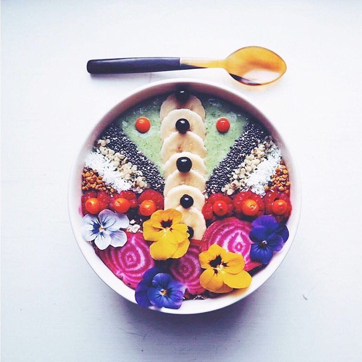 Pinspirationde's tweet photo. Bunte @instagram Begrüßung mit FOOD Stylistin Anni #Blueberryboost Helsinki 💚 #GoodMorning! https://t.co/MP5fICkpf2 https://t.co/yq45gVNTlF