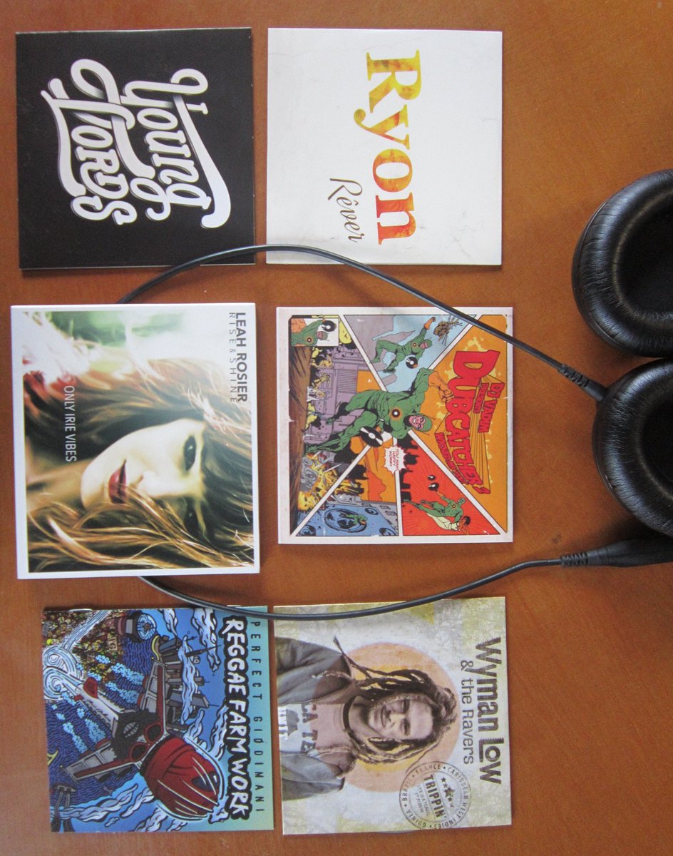 RadioCoquelicot's tweet photo. Gros arrivage @iWelcomPromo sur nos ondes : #reggae rime avec Diversité !
@DJVadim @LeahRosier @GOODSIDEOFBAD https://t.co/DZB2TKEUHt