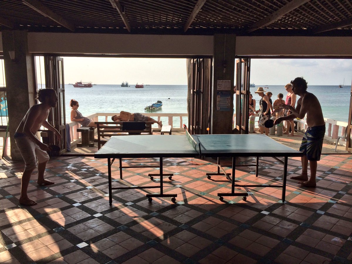 phoenixdivers1's tweet photo. Sunset table tennis anyone? #morethanjustadiveschool #phoenixdivers #kohtao #openwater #thailand https://t.co/hEvEGONmsc