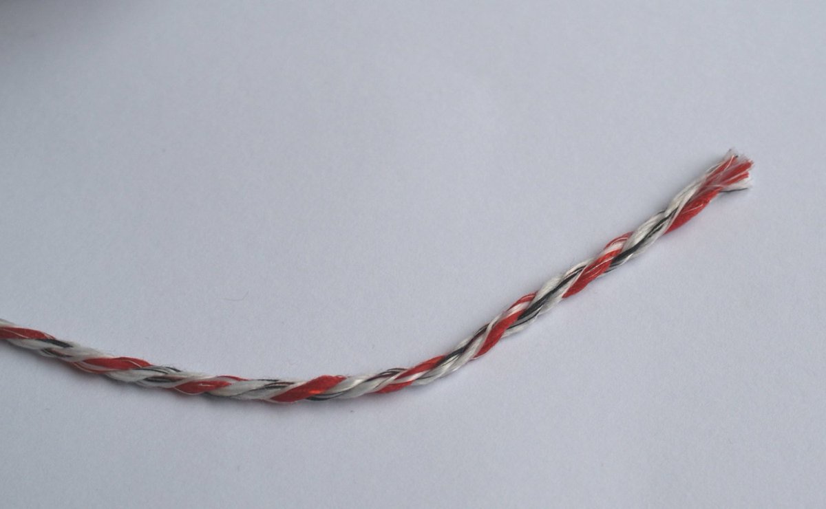 Fuzzlepip's tweet photo. Recycled bakers twine cotton string, eco-friendly, biodegradable sold by β¦ https://t.co/UVeqBuoTAt # #ColouredString https://t.co/ZNZgIeo2Po