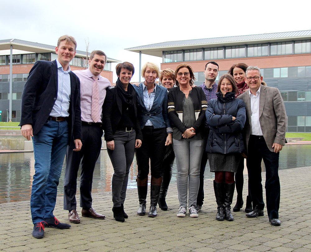 Team TLN zet zich in voor <a href="/alpedhuzes/">Alpe d'HuZes</a>. Dus hard trainen en geld inzamelen. Helpen? Kijk op: deelnemers.opgevenisgeenoptie.nl/Teamtln2016