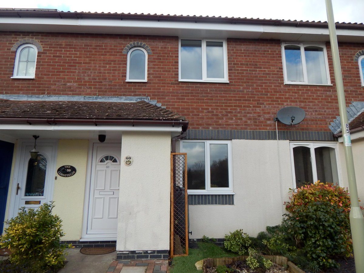 KimBasingstoke's tweet photo. #tolet #basingstoke Two bedroom house, Available NOW £925 pcm - Phone us today 01256 332971, don't miss out https://t.co/QUJmtmyVv8