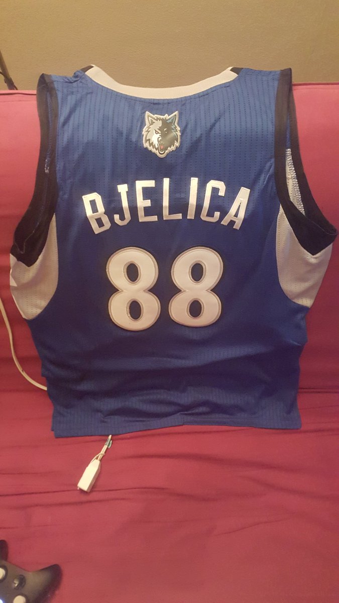MN_ILLEST's tweet photo. @Bjelica88 i can not wait to meet you on feb 22nd nemanja!Youre my favorite ! Keep up the good work! -Emilee &amp; Leo https://t.co/maQmPGStTY
