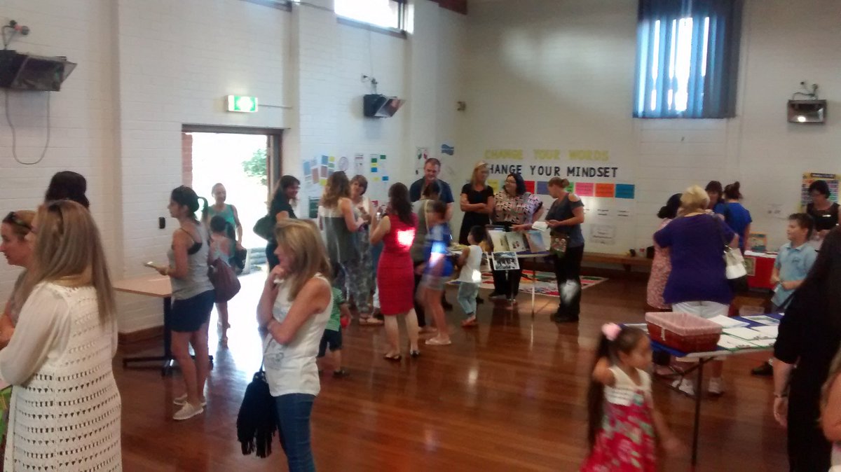 AustralPS's tweet photo. Thanks to all staff and parents for a successful information expo @JanRogersLEPS @drmckay20 https://t.co/20XyalhcaM