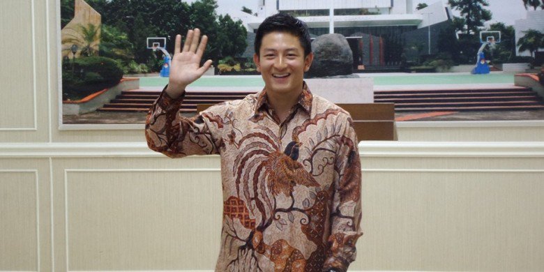 BolaSportcom's tweet photo. Rio Haryanto Dikontrak Semusim Penuh di Formula 1 2016 https://t.co/4d51b9dSiW https://t.co/Ryp1r4kHVp