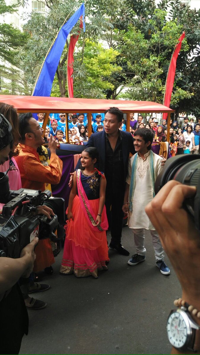 ANTVOfficial_'s tweet photo. Pesbukerslovers, yuk nonton PESBUKERS hari ini ya, krn ada VEERA (Harshita Ojha) &amp; RANVI (Bhavesh B) #PESBUKERSVEERA https://t.co/Gh9J4cAxMp