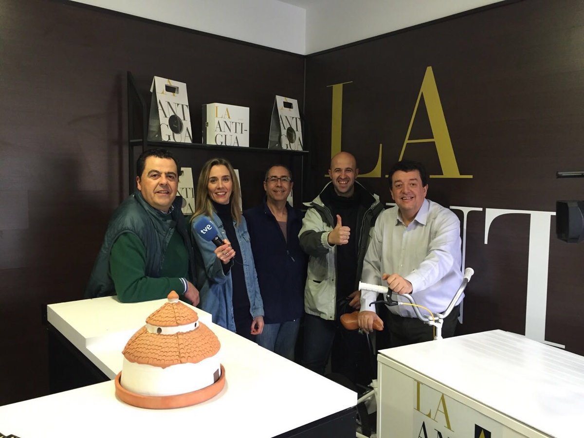 LeChefCapone's tweet photo. @queseru @quesoslaantigua un gran equipo con el que se trabaja #Dequeso..nos vemos pronto #queseando #thebestcheese https://t.co/gG88tmMcxI