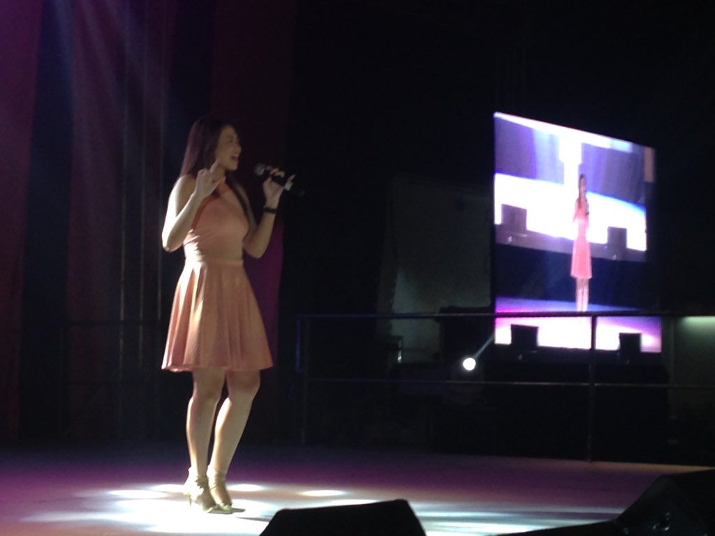 letsgonegosyo's tweet photo. [NOW] Kapuso network singer @garciamaricris graces the 8th #GoNegosyo Filipina Entrepreneurship Summit.#FES8 https://t.co/1II8RI3vw8