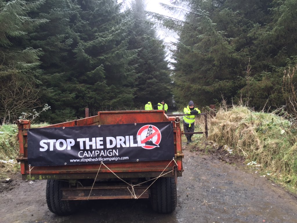 TVconormac's tweet image. Stand off between protestors &amp;amp; police at site of proposed exploratory oil well Woodburn Forest Carrickfergus.
