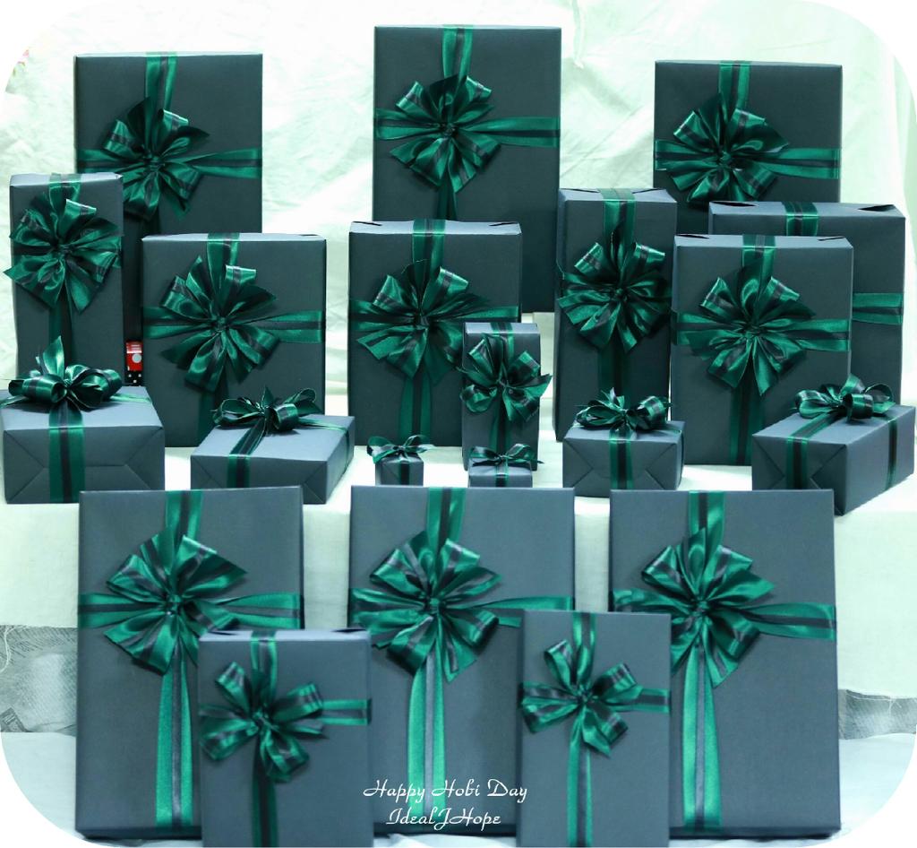 열심히 준비했던 호석이의 23번째 생일선물💚좋아 했으면 좋겠어요🙏🙏💕다시 한번 생일 축하해요 오래오래 같이가요 항상 사랑합니다😊 <a href="/BTS_twt/">방탄소년단</a> 

#아름다운호석이에게
#HappyJHOPEday