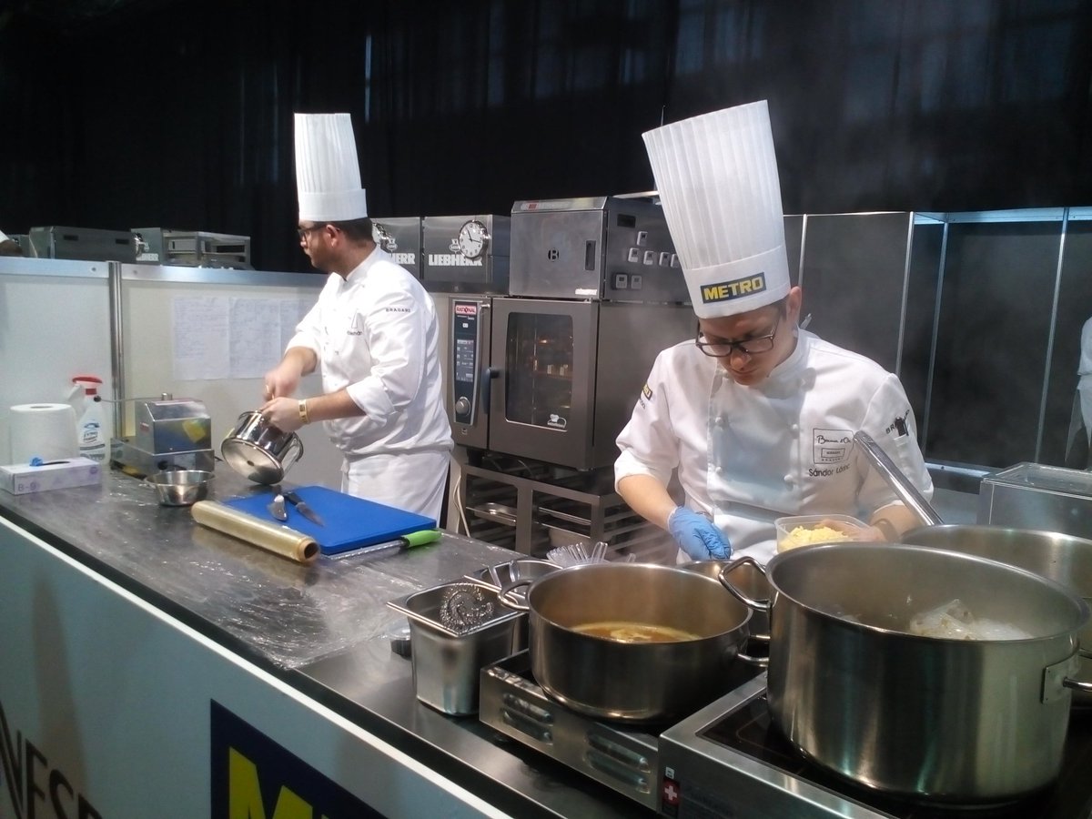 bocusehungary's tweet photo. Hmmm something smells heavenly #bocusedor https://t.co/6ZD9ihNh19
