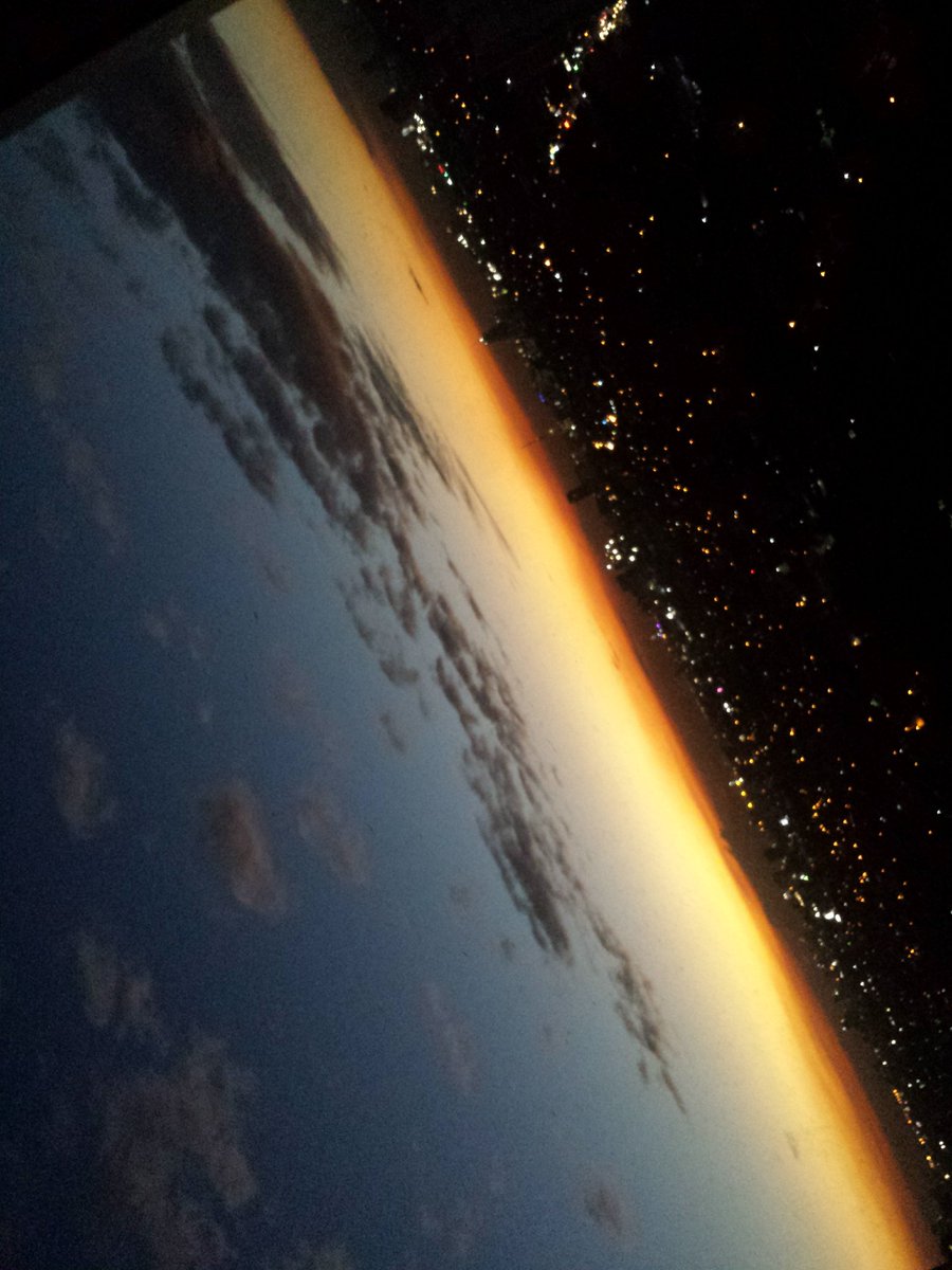 Earth turns. фото для обложки земля. наша планета. Earth flat earth up side down. комета в космосе.