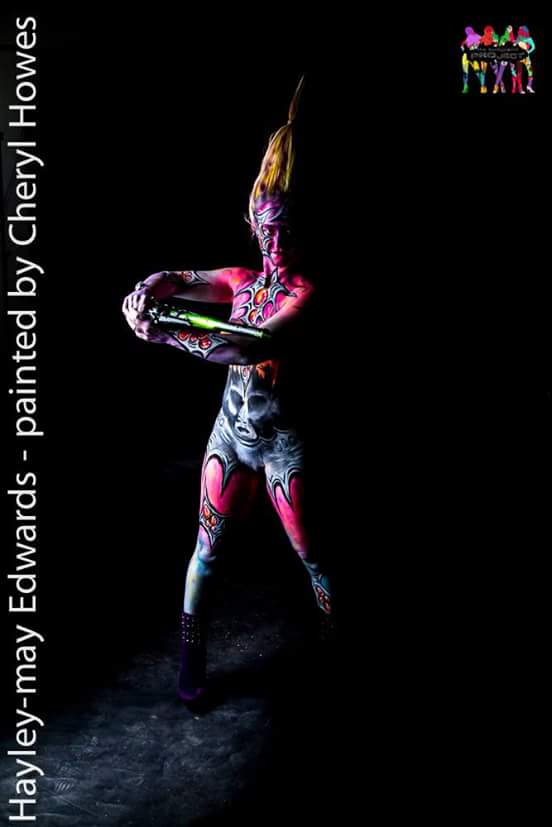haylee_mai's tweet photo. Amazing #bodypaint #bodyart by Cheryl Howes. Image by Gary Pate. #ukbpl #bodypaintmanchester #manchesterbodypaint https://t.co/HeRVxlWiji