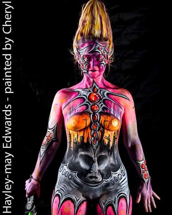 haylee_mai's tweet photo. Amazing #bodypaint #bodyart by Cheryl Howes. Image by Gary Pate. #ukbpl #bodypaintmanchester #manchesterbodypaint https://t.co/HeRVxlWiji