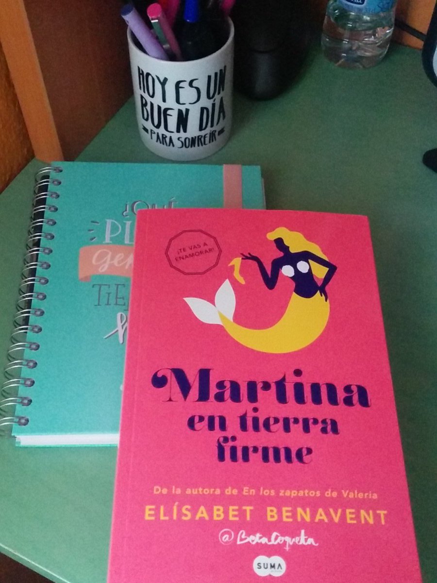 SandraGG88's tweet photo. En mis manos, por fin! Sentimientos encontrados, no quiero empezarlo! 😍 #MartinaEnTierraFirme #HorizonteMartina https://t.co/bC6dooxktL