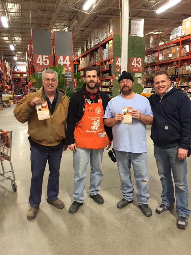 Great spring set in 6207. Big thanks to freight associates Kevin and Keith for their help! 👏🏻👏🏻👏🏻