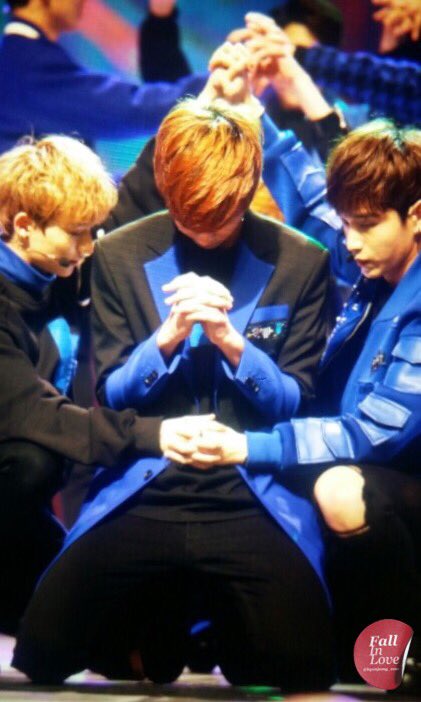 HYUNJONG_com's tweet photo. 160218 대한민국 연예예술상 시상식 프리뷰
오늘 진짜 멋있어 쫑❤️❤️
@teamct_romeo #로미오 #현경 https://t.co/CdvUE3ROfd