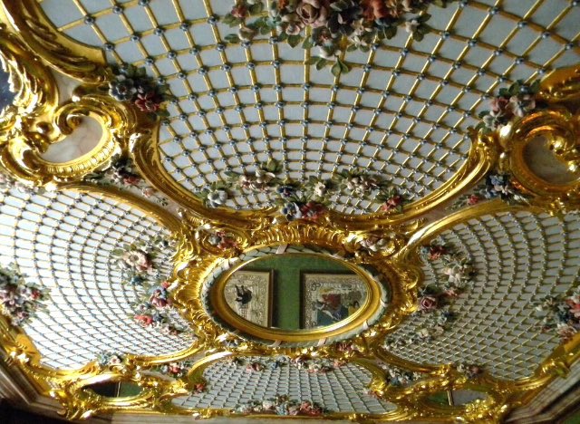 artoftheserpent's tweet photo. Rundale Palace. https://t.co/fS7oU6VTZl