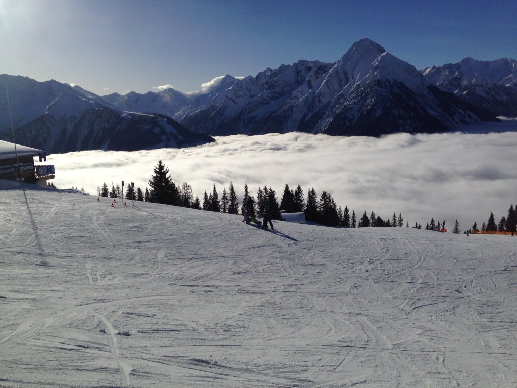 BreukerHan's tweet photo. #KaiserWetter #Eggalm #Rastkogel @zillertal_at https://t.co/WkoOsLc8c9