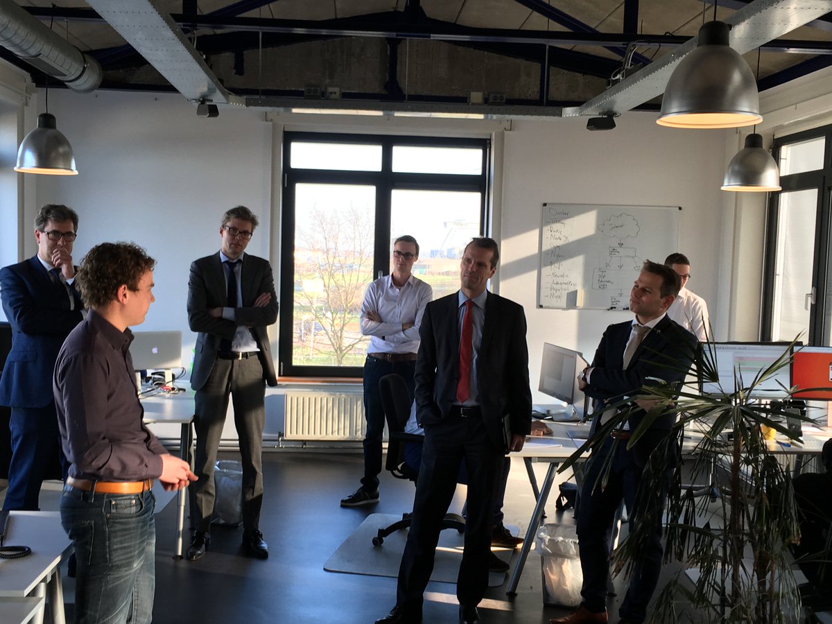 Dockwize's tweet photo. Gisteren bezocht een delegatie vh Ministerie EZ de DOK41 bedrijven @nfnty_nl @Proso_Groep en #eCOAST @nieuwsez https://t.co/1om2xBturo