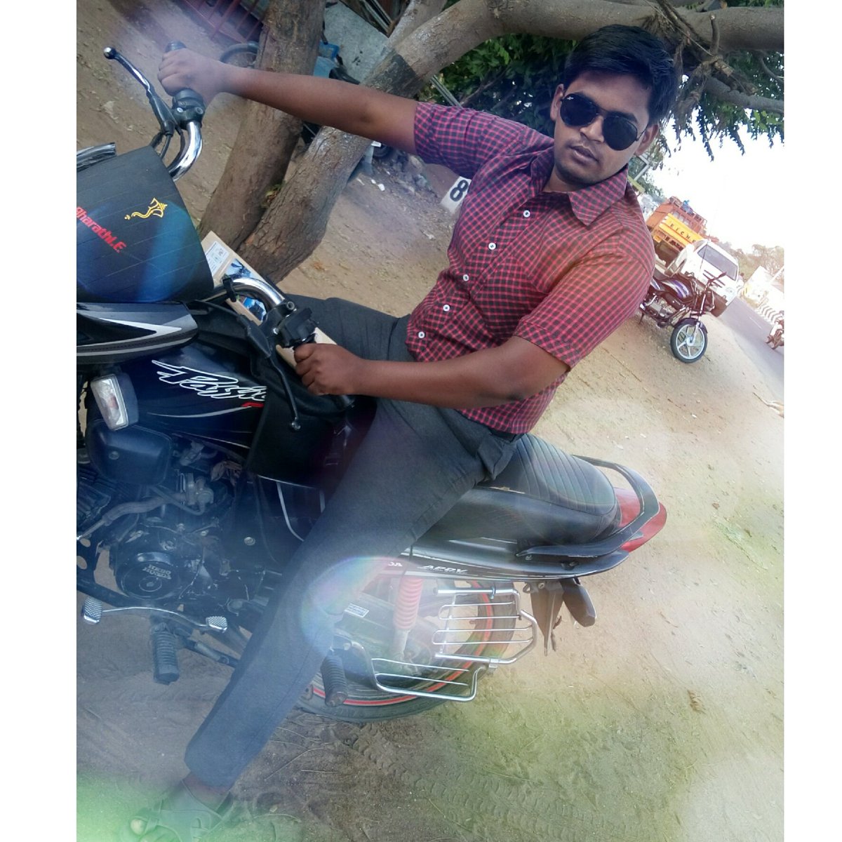 Bharathi30688's tweet photo. Hai https://t.co/3EnDZF8GUb
