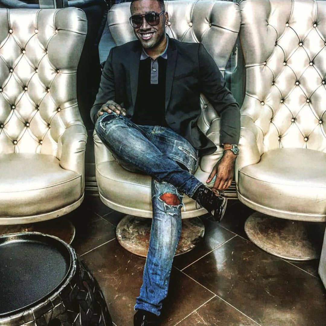 Bom dia, Muanh'ó, sawubona, buenos dias, good morning, bonjour, Доброе утро, 早安,buongiorno,صباح الخير, guten Morgen.