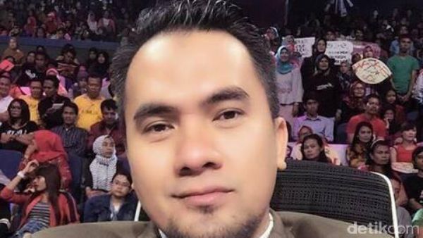 detikcom's tweet photo. Polisi Tetapkan Saipul Jamil Tersangka kasus Pencabulan Remaja Pria https://t.co/tBsRFDiALU https://t.co/V9Jgxl8kXe