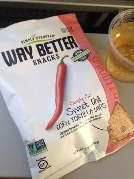 cestmoisaralou's tweet photo. When flying always bring @WayBetterSnacks; healthy and delicious! Thanks @Influenster! #CheersVoxBox #SnackWayBetter https://t.co/bkrpZcsbJ9