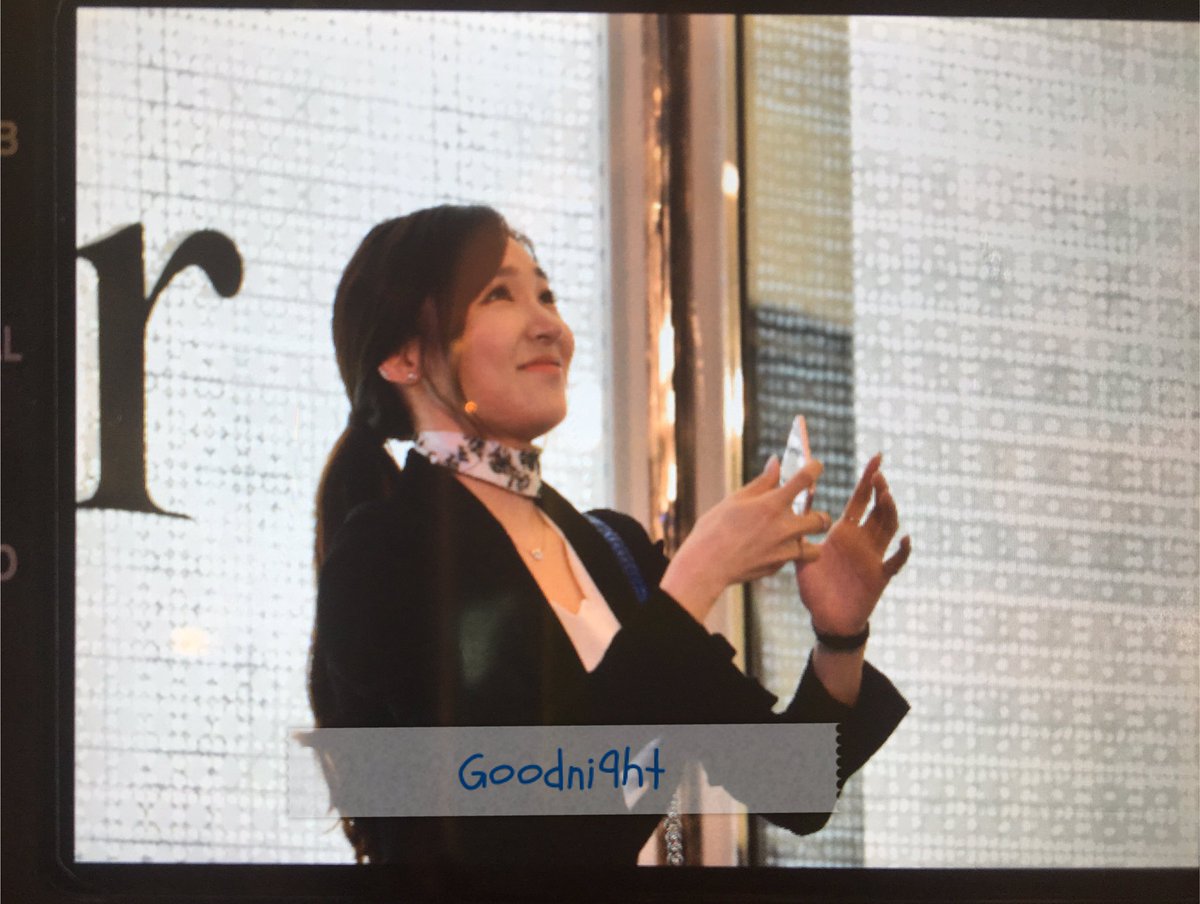 [PIC][17-02-2016]Tiffany khởi hành đi Thái Lan để tham dự sự kiện khai trương chi nhánh của thương hiệu "Christian Dior" vào hôm nay CbfvSE0UsAAwFHp
