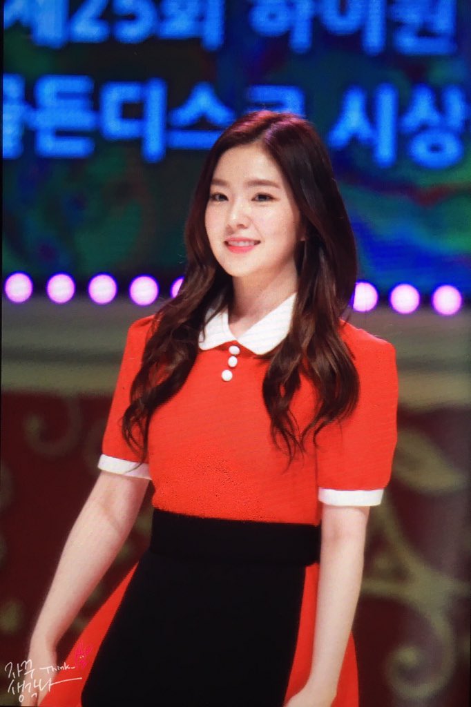 thinkB329's tweet photo. 160218 대한민국연예예술상😍😍😍 #아이린 #IRENE https://t.co/14AOTQfAM7
