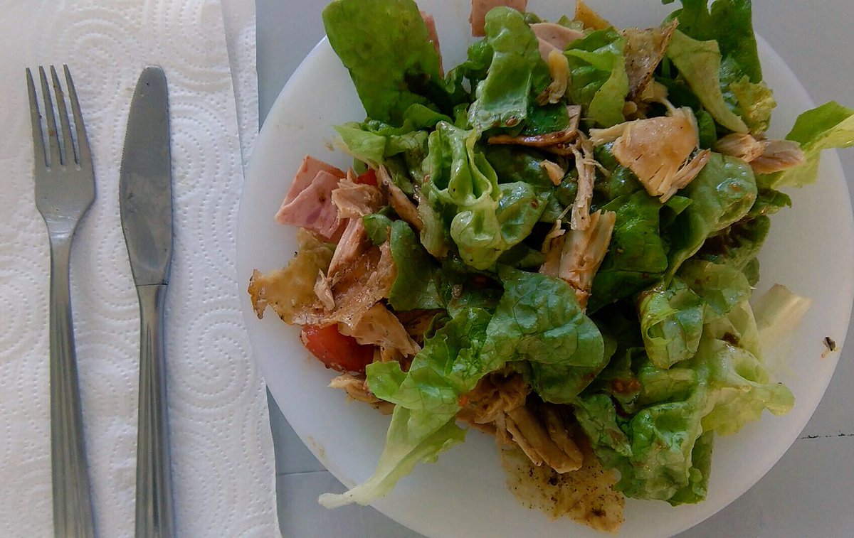 studyNcooking's tweet photo. Salade du jour, bonjour! #love #cooking #food #bordeaux https://t.co/fOO5kDYWv7