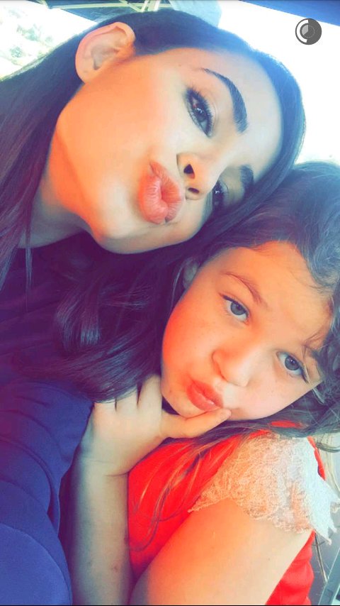 SofiaCarsonWeb's tweet photo. Actualización de Sofia mediante Snapchat (Sofdc).
@SofiaCarson https://t.co/AgSJMmrSs5