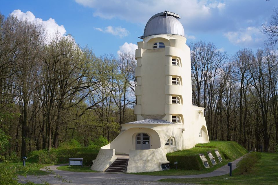rjk6040's tweet photo. Getty Foundation preserving architectures of science. #einsteintower #potsdam https://t.co/wYK6yrmRKU https://t.co/W6yLtNCCE8